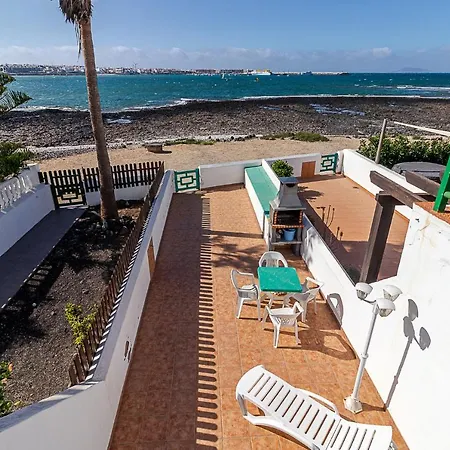 Flatguest Casa Lola Holiday home *
