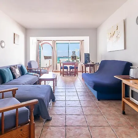 Flatguest Casa Lola * La Oliva